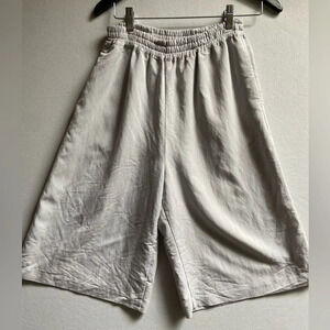 Niko and . .  . Wide leg cropped pants Sz S/M